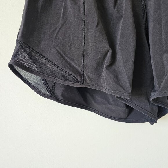 NWT LULULEMON Black Hotty Hot Low Rise 4" Shorts Lined 6 - Picture 3 of 8